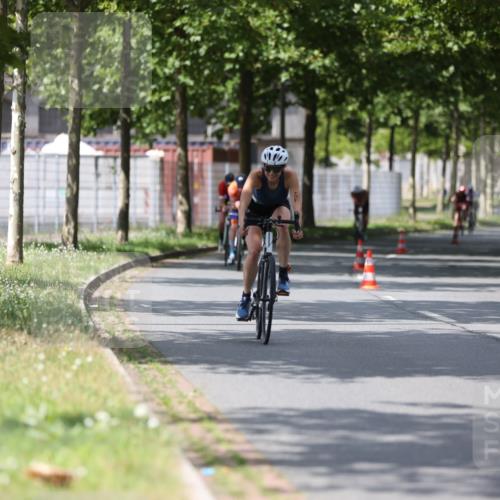 10.08.2025 - GEWOBA Citytriathlon Bremen Yannick Fuchs http://msf.ph/oto/8560012 10.08.2025 12:41:13 Radfahren 568, 650, 660, 665, 730, 755, 803, 830, 849, 862, 934, 1014, 1023 meine-sportfotos.de