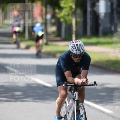 10.08.2025 - GEWOBA Citytriathlon Bremen Yannick Fuchs http://msf.ph/oto/8560017 10.08.2025 14:18:24 Radfahren 47, 75, 94, 100, 131, 147, 255, 295 meine-sportfotos.de