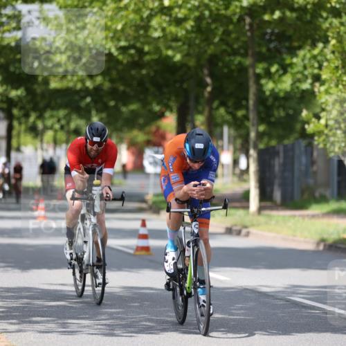 10.08.2025 - GEWOBA Citytriathlon Bremen Yannick Fuchs http://msf.ph/oto/8560043 10.08.2025 12:41:17 Radfahren 568, 609, 660, 665, 705, 730, 755, 803, 830, 849, 862, 934, 1014, 1023 meine-sportfotos.de