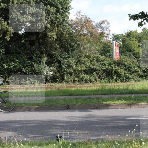 10.08.2025 - GEWOBA Citytriathlon Bremen Yannick Fuchs http://msf.ph/oto/8560115 10.08.2025 10:37:38 Radfahren 33, 49, 75, 123, 219, 375, 455, 474, 485, 501 meine-sportfotos.de
