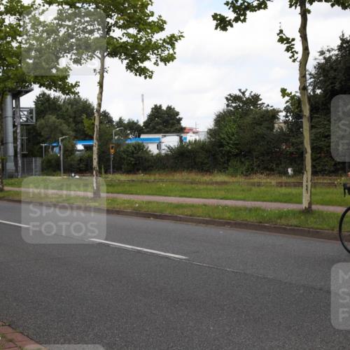 10.08.2025 - GEWOBA Citytriathlon Bremen Yannick Fuchs http://msf.ph/oto/8560143 10.08.2025 12:03:03 Radfahren 556, 739 meine-sportfotos.de