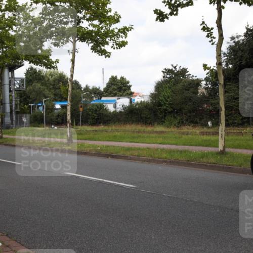 10.08.2025 - GEWOBA Citytriathlon Bremen Yannick Fuchs http://msf.ph/oto/8560190 10.08.2025 12:03:55 Radfahren 563, 565, 570, 599, 631, 639, 662, 665 meine-sportfotos.de
