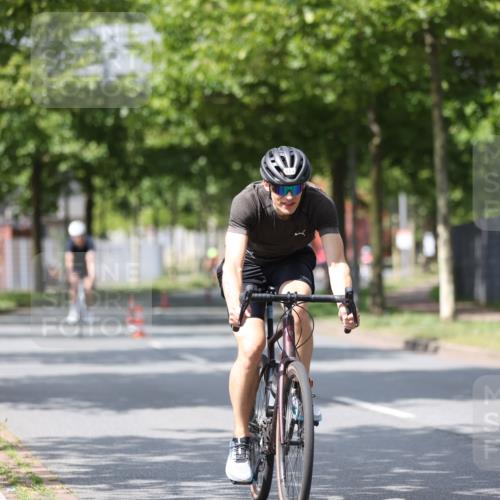 10.08.2025 - GEWOBA Citytriathlon Bremen Yannick Fuchs http://msf.ph/oto/8560197 10.08.2025 12:41:44 Radfahren 614, 619, 623, 663, 923, 926, 983 meine-sportfotos.de