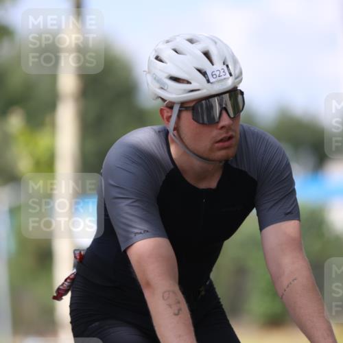 10.08.2025 - GEWOBA Citytriathlon Bremen Yannick Fuchs http://msf.ph/oto/8560239 10.08.2025 12:41:48 Radfahren 614, 623, 663, 923, 926, 983 meine-sportfotos.de