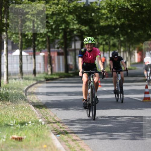 10.08.2025 - GEWOBA Citytriathlon Bremen Yannick Fuchs http://msf.ph/oto/8560263 10.08.2025 12:41:55 Radfahren 614, 623, 923, 926, 983, 1003 meine-sportfotos.de