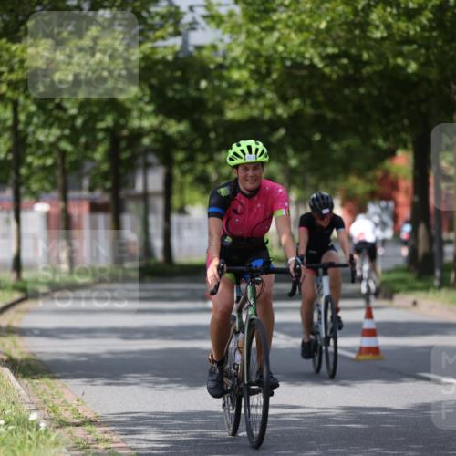 10.08.2025 - GEWOBA Citytriathlon Bremen Yannick Fuchs http://msf.ph/oto/8560268 10.08.2025 12:41:55 Radfahren 614, 623, 923, 926, 983, 1003 meine-sportfotos.de