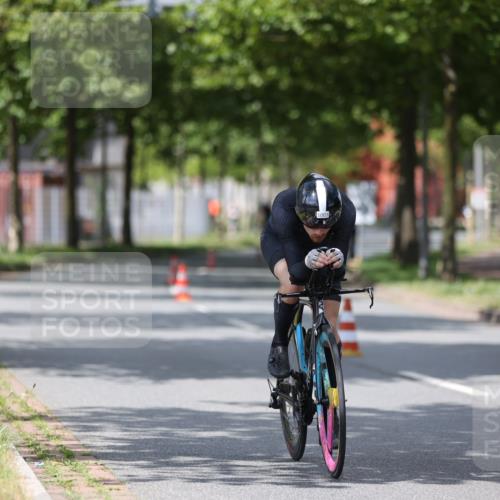 10.08.2025 - GEWOBA Citytriathlon Bremen Yannick Fuchs http://msf.ph/oto/8560294 10.08.2025 12:42:04 Radfahren 698, 923, 926, 1003 meine-sportfotos.de