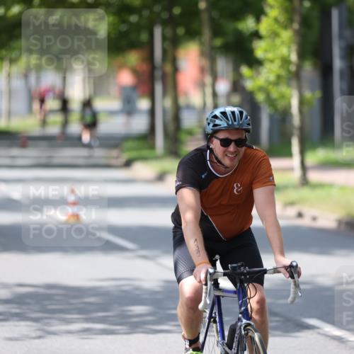 10.08.2025 - GEWOBA Citytriathlon Bremen Yannick Fuchs http://msf.ph/oto/8560421 10.08.2025 14:19:09 Radfahren 101, 116, 124, 126, 139, 162, 201, 254, 261, 264 meine-sportfotos.de