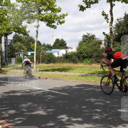 10.08.2025 - GEWOBA Citytriathlon Bremen Yannick Fuchs http://msf.ph/oto/8560475 10.08.2025 12:07:46 Radfahren 559, 609, 646, 660, 693, 696, 698, 705, 706, 721, 723, 740, 879 meine-sportfotos.de