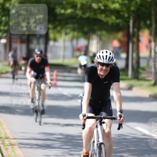 10.08.2025 - GEWOBA Citytriathlon Bremen Yannick Fuchs http://msf.ph/oto/8560479 10.08.2025 14:19:18 Radfahren 124, 126, 162, 201, 227, 239, 254 meine-sportfotos.de