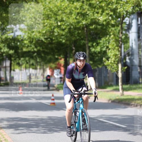 10.08.2025 - GEWOBA Citytriathlon Bremen Yannick Fuchs http://msf.ph/oto/8560488 10.08.2025 12:42:43 Radfahren 611, 850, 909, 944, 953 meine-sportfotos.de