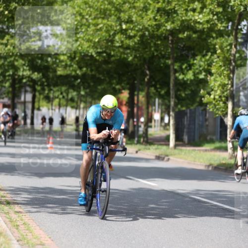 10.08.2025 - GEWOBA Citytriathlon Bremen Yannick Fuchs http://msf.ph/oto/8560508 10.08.2025 12:42:49 Radfahren 628, 644, 684, 710, 846, 850, 871, 909, 944, 953 meine-sportfotos.de