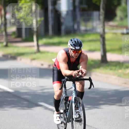 10.08.2025 - GEWOBA Citytriathlon Bremen Yannick Fuchs http://msf.ph/oto/8560520 10.08.2025 14:19:24 Radfahren 84, 124, 126, 162, 201, 227, 239, 254 meine-sportfotos.de