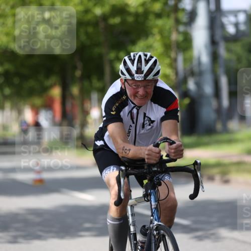 10.08.2025 - GEWOBA Citytriathlon Bremen Yannick Fuchs http://msf.ph/oto/8560541 10.08.2025 12:42:55 Radfahren 628, 644, 684, 710, 846, 850, 871, 889, 909 meine-sportfotos.de