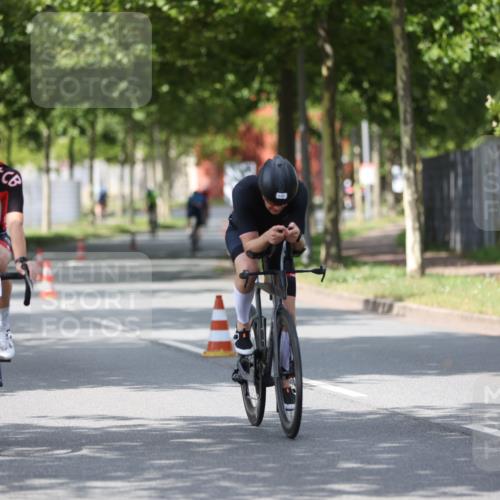 10.08.2025 - GEWOBA Citytriathlon Bremen Yannick Fuchs http://msf.ph/oto/8560550 10.08.2025 12:42:56 Radfahren 628, 644, 684, 710, 846, 850, 871, 889, 909 meine-sportfotos.de