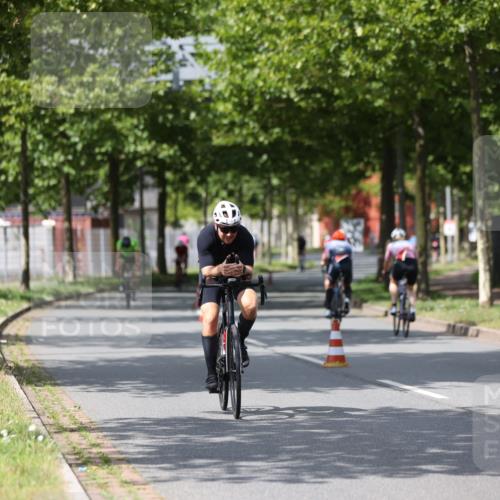 10.08.2025 - GEWOBA Citytriathlon Bremen Yannick Fuchs http://msf.ph/oto/8560607 10.08.2025 12:43:01 Radfahren 612, 628, 644, 677, 684, 710, 846, 850, 871, 889, 909 meine-sportfotos.de
