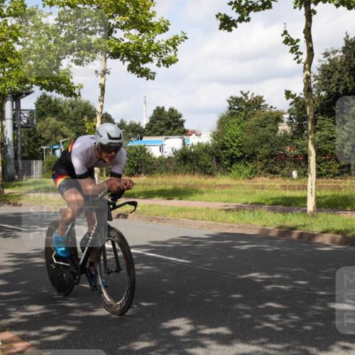 10.08.2025 - GEWOBA Citytriathlon Bremen Yannick Fuchs http://msf.ph/oto/8560644 10.08.2025 12:09:15 Radfahren 611, 633, 727, 731, 779, 814, 837, 871, 880, 890, 896 meine-sportfotos.de