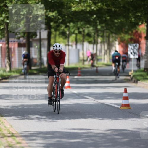 10.08.2025 - GEWOBA Citytriathlon Bremen Yannick Fuchs http://msf.ph/oto/8560648 10.08.2025 12:43:06 Radfahren 612, 628, 644, 677, 684, 710, 846, 871, 889, 945 meine-sportfotos.de
