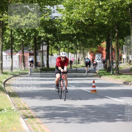 10.08.2025 - GEWOBA Citytriathlon Bremen Yannick Fuchs http://msf.ph/oto/8560657 10.08.2025 12:43:07 Radfahren 612, 628, 644, 677, 684, 710, 846, 871, 889, 945, 964 meine-sportfotos.de