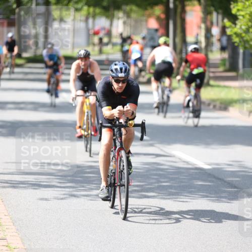 10.08.2025 - GEWOBA Citytriathlon Bremen Yannick Fuchs http://msf.ph/oto/8560673 10.08.2025 14:20:05 Radfahren 18, 36, 52, 130, 195, 197, 238, 256, 257 meine-sportfotos.de