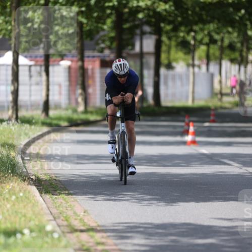 10.08.2025 - GEWOBA Citytriathlon Bremen Yannick Fuchs http://msf.ph/oto/8560675 10.08.2025 12:43:10 Radfahren 612, 628, 677, 684, 710, 871, 885, 889, 945, 964 meine-sportfotos.de
