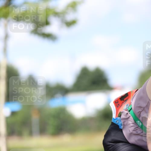 10.08.2025 - GEWOBA Citytriathlon Bremen Yannick Fuchs http://msf.ph/oto/8560722 10.08.2025 12:43:17 Radfahren 612, 646, 677, 885, 889, 945, 964, 1038 meine-sportfotos.de