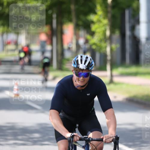 10.08.2025 - GEWOBA Citytriathlon Bremen Yannick Fuchs http://msf.ph/oto/8560739 10.08.2025 14:20:11 Radfahren 18, 29, 52, 130, 195, 197, 238, 256, 257 meine-sportfotos.de