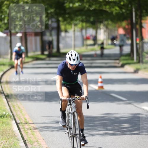 10.08.2025 - GEWOBA Citytriathlon Bremen Yannick Fuchs http://msf.ph/oto/8560757 10.08.2025 14:20:16 Radfahren 18, 29, 52, 130, 195, 197, 238, 256, 257 meine-sportfotos.de