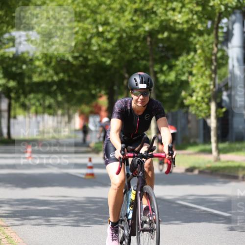10.08.2025 - GEWOBA Citytriathlon Bremen Yannick Fuchs http://msf.ph/oto/8560759 10.08.2025 12:43:21 Radfahren 612, 646, 677, 885, 945, 964, 1038 meine-sportfotos.de