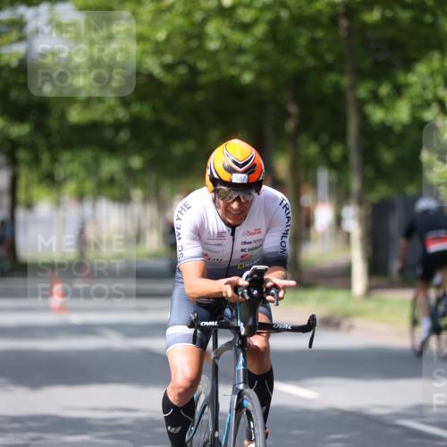 10.08.2025 - GEWOBA Citytriathlon Bremen Yannick Fuchs http://msf.ph/oto/8560966 10.08.2025 12:43:46 Radfahren 608, 835, 837, 842, 907, 925, 954, 955, 1012 meine-sportfotos.de