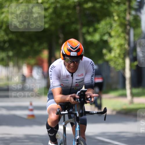 10.08.2025 - GEWOBA Citytriathlon Bremen Yannick Fuchs http://msf.ph/oto/8560970 10.08.2025 12:43:46 Radfahren 608, 835, 837, 842, 907, 925, 954, 955, 1012 meine-sportfotos.de