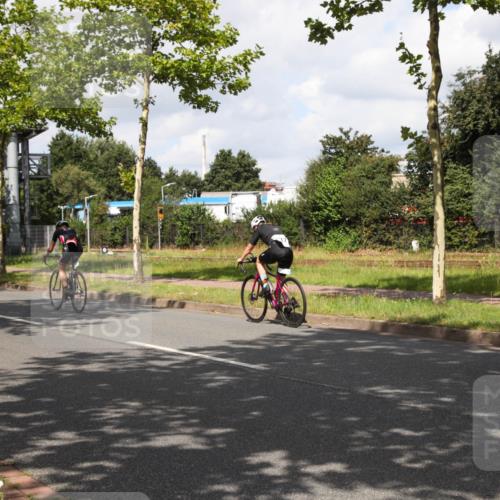10.08.2025 - GEWOBA Citytriathlon Bremen Yannick Fuchs http://msf.ph/oto/8561068 10.08.2025 12:12:46 Radfahren 640, 692, 769, 771, 851, 884, 885, 960, 1012 meine-sportfotos.de