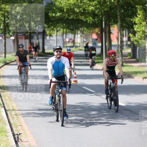 10.08.2025 - GEWOBA Citytriathlon Bremen Yannick Fuchs http://msf.ph/oto/8561083 10.08.2025 14:21:00 Radfahren 6, 19, 56, 61, 73, 110, 142, 145, 157, 191, 266, 272, 312 meine-sportfotos.de