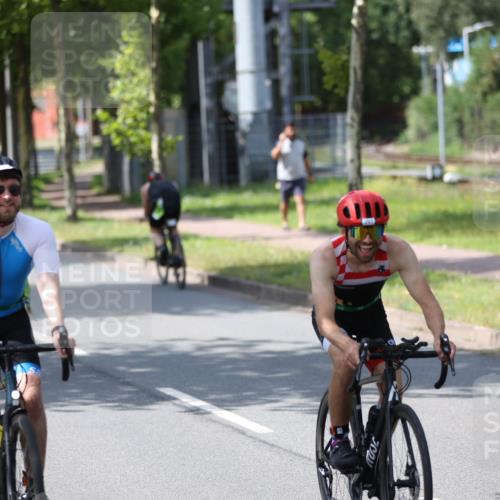 10.08.2025 - GEWOBA Citytriathlon Bremen Yannick Fuchs http://msf.ph/oto/8561095 10.08.2025 14:21:01 Radfahren 6, 19, 56, 61, 73, 110, 142, 145, 157, 191, 266, 272, 312 meine-sportfotos.de