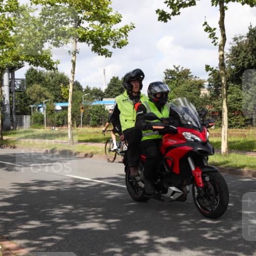 10.08.2025 - GEWOBA Citytriathlon Bremen Yannick Fuchs http://msf.ph/oto/8561117 10.08.2025 12:13:17 Radfahren 760, 774, 1013, 1026 meine-sportfotos.de