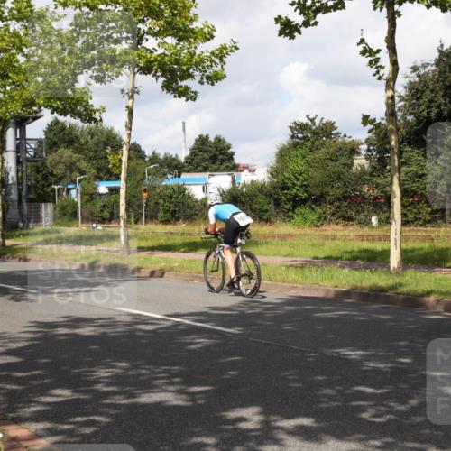 10.08.2025 - GEWOBA Citytriathlon Bremen Yannick Fuchs http://msf.ph/oto/8561127 10.08.2025 12:13:22 Radfahren 649, 760, 774, 1013, 1026 meine-sportfotos.de