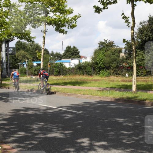 10.08.2025 - GEWOBA Citytriathlon Bremen Yannick Fuchs http://msf.ph/oto/8561147 10.08.2025 12:13:33 Radfahren 552, 612, 649, 664, 770, 774, 823, 916, 1017 meine-sportfotos.de