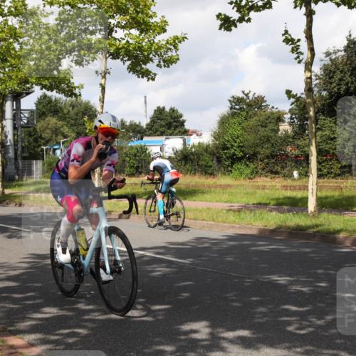 10.08.2025 - GEWOBA Citytriathlon Bremen Yannick Fuchs http://msf.ph/oto/8561198 10.08.2025 12:14:00 Radfahren 568, 587, 590, 615, 621, 689, 733, 788, 863, 873, 950, 951, 1030 meine-sportfotos.de