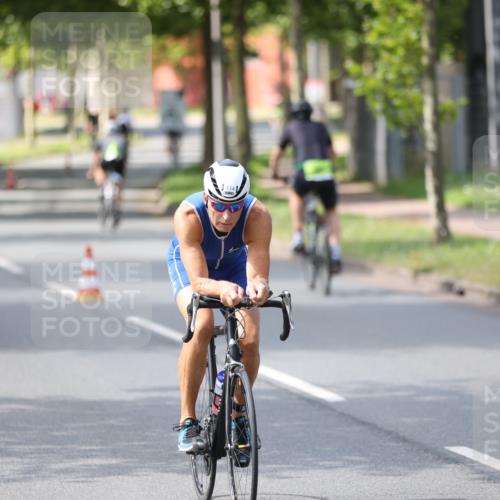 10.08.2025 - GEWOBA Citytriathlon Bremen Yannick Fuchs http://msf.ph/oto/8561226 10.08.2025 14:21:44 Radfahren 9, 140, 160, 177, 211, 283, 334 meine-sportfotos.de