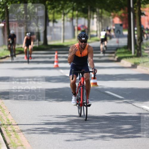 10.08.2025 - GEWOBA Citytriathlon Bremen Yannick Fuchs http://msf.ph/oto/8561309 10.08.2025 14:22:12 Radfahren 109, 186, 215, 224, 253, 258 meine-sportfotos.de