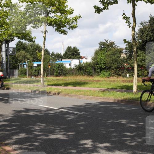 10.08.2025 - GEWOBA Citytriathlon Bremen Yannick Fuchs http://msf.ph/oto/8561321 10.08.2025 12:15:09 Radfahren 551, 564, 591, 627, 753, 826, 852, 876, 947, 959, 1011, 1020 meine-sportfotos.de