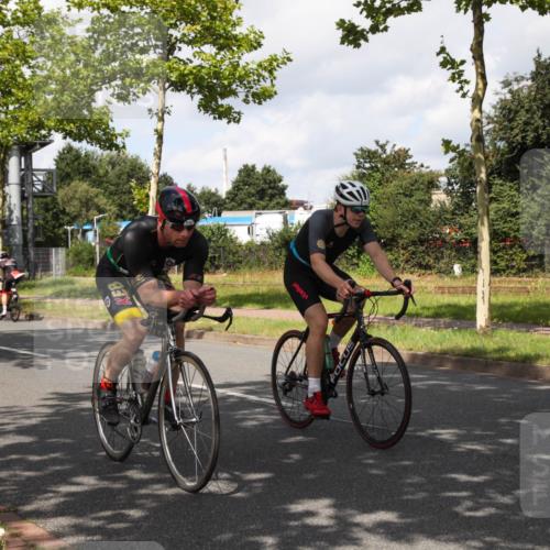10.08.2025 - GEWOBA Citytriathlon Bremen Yannick Fuchs http://msf.ph/oto/8561360 10.08.2025 12:15:49 Radfahren 600, 626, 641, 682, 686, 707, 715, 824, 836, 839, 840, 859, 891, 1016, 1022 meine-sportfotos.de
