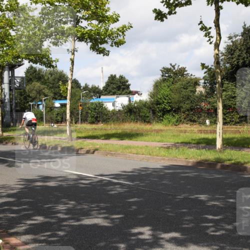 10.08.2025 - GEWOBA Citytriathlon Bremen Yannick Fuchs http://msf.ph/oto/8561369 10.08.2025 12:15:52 Radfahren 600, 626, 641, 682, 686, 707, 715, 824, 836, 839, 840, 859, 891, 1016, 1022 meine-sportfotos.de