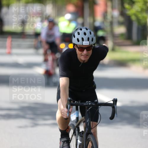 10.08.2025 - GEWOBA Citytriathlon Bremen Yannick Fuchs http://msf.ph/oto/8561376 10.08.2025 14:22:26 Radfahren 186, 215, 217, 242, 259, 262 meine-sportfotos.de