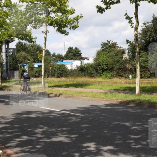 10.08.2025 - GEWOBA Citytriathlon Bremen Yannick Fuchs http://msf.ph/oto/8561377 10.08.2025 12:15:54 Radfahren 600, 626, 654, 682, 686, 707, 715, 824, 836, 839, 840, 859, 891, 1016, 1022 meine-sportfotos.de