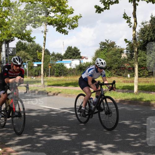 10.08.2025 - GEWOBA Citytriathlon Bremen Yannick Fuchs http://msf.ph/oto/8561428 10.08.2025 12:16:47 Radfahren 567, 742, 768, 783, 822, 843, 877, 902, 915, 1010, 1035, 1039 meine-sportfotos.de