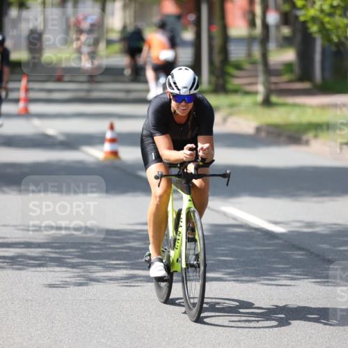 10.08.2025 - GEWOBA Citytriathlon Bremen Yannick Fuchs http://msf.ph/oto/8561443 10.08.2025 14:22:50 Radfahren 86, 89, 182, 204, 246, 252, 280, 288, 289, 297, 353, 427 meine-sportfotos.de