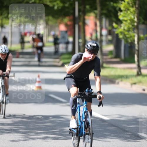 10.08.2025 - GEWOBA Citytriathlon Bremen Yannick Fuchs http://msf.ph/oto/8561457 10.08.2025 14:22:52 Radfahren 86, 89, 182, 204, 246, 252, 280, 288, 289, 297, 353, 427 meine-sportfotos.de