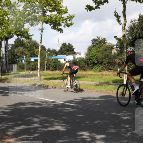 10.08.2025 - GEWOBA Citytriathlon Bremen Yannick Fuchs http://msf.ph/oto/8561497 10.08.2025 12:17:45 Radfahren 560, 566, 741, 765, 766, 933, 1025 meine-sportfotos.de