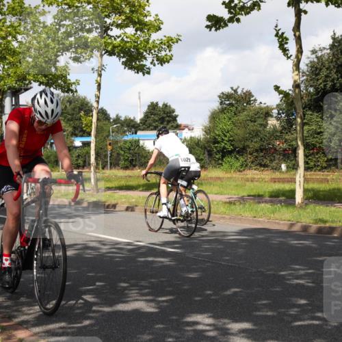 10.08.2025 - GEWOBA Citytriathlon Bremen Yannick Fuchs http://msf.ph/oto/8561504 10.08.2025 12:17:47 Radfahren 560, 566, 741, 765, 766, 933, 1025 meine-sportfotos.de